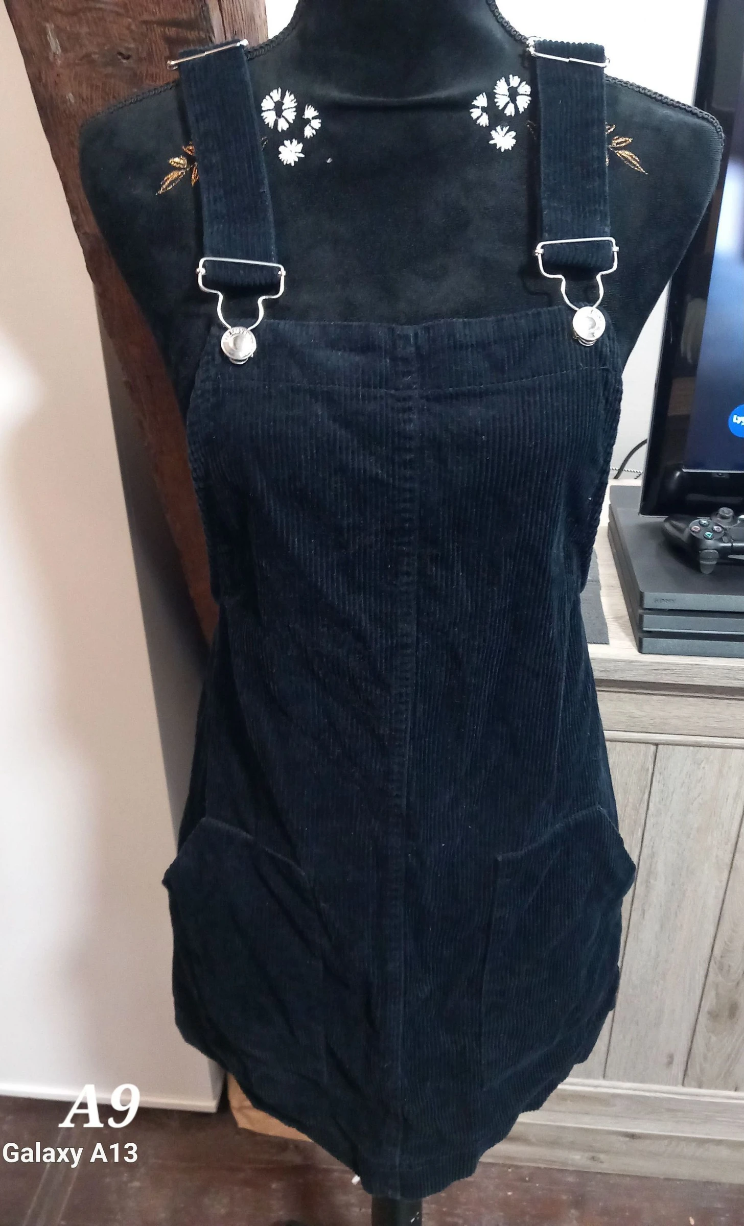 Magnifique Robe Salopette en Velours Côtelé Noir - Bershka (Taille S / 36)